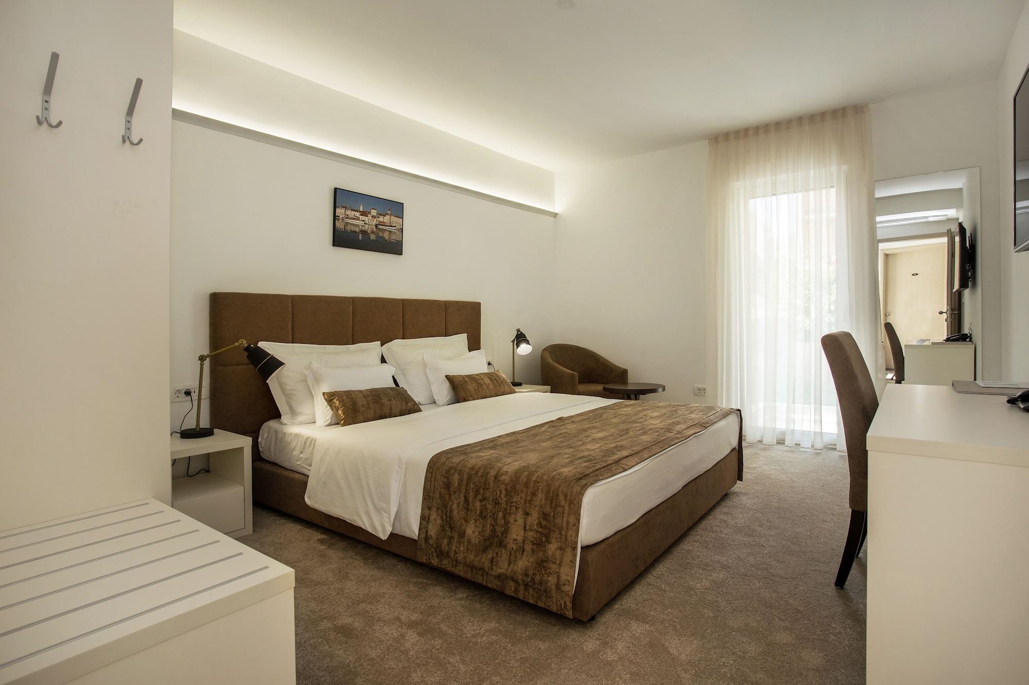 Hotel Rotondo سيغيت دونيي المظهر الخارجي الصورة