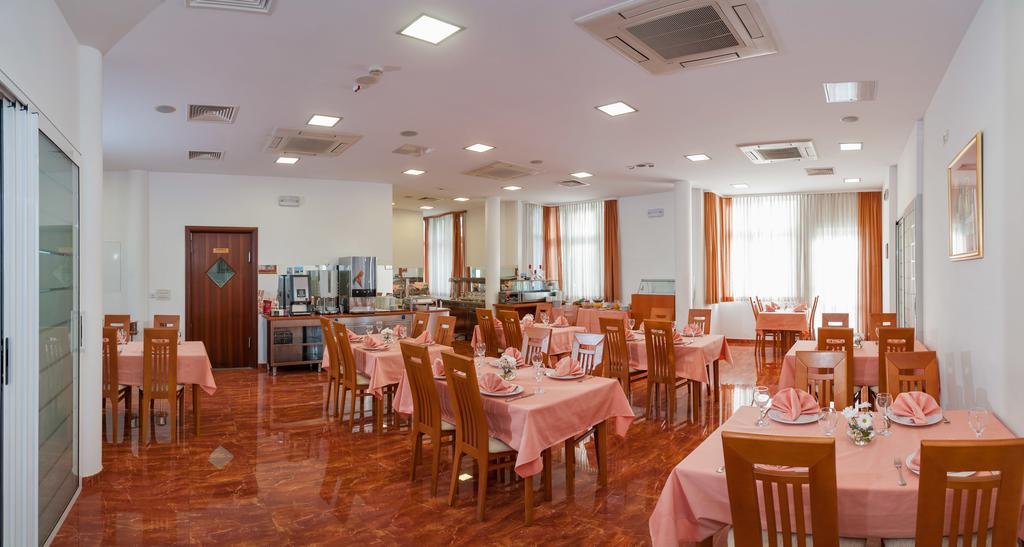 Hotel Rotondo سيغيت دونيي المظهر الخارجي الصورة